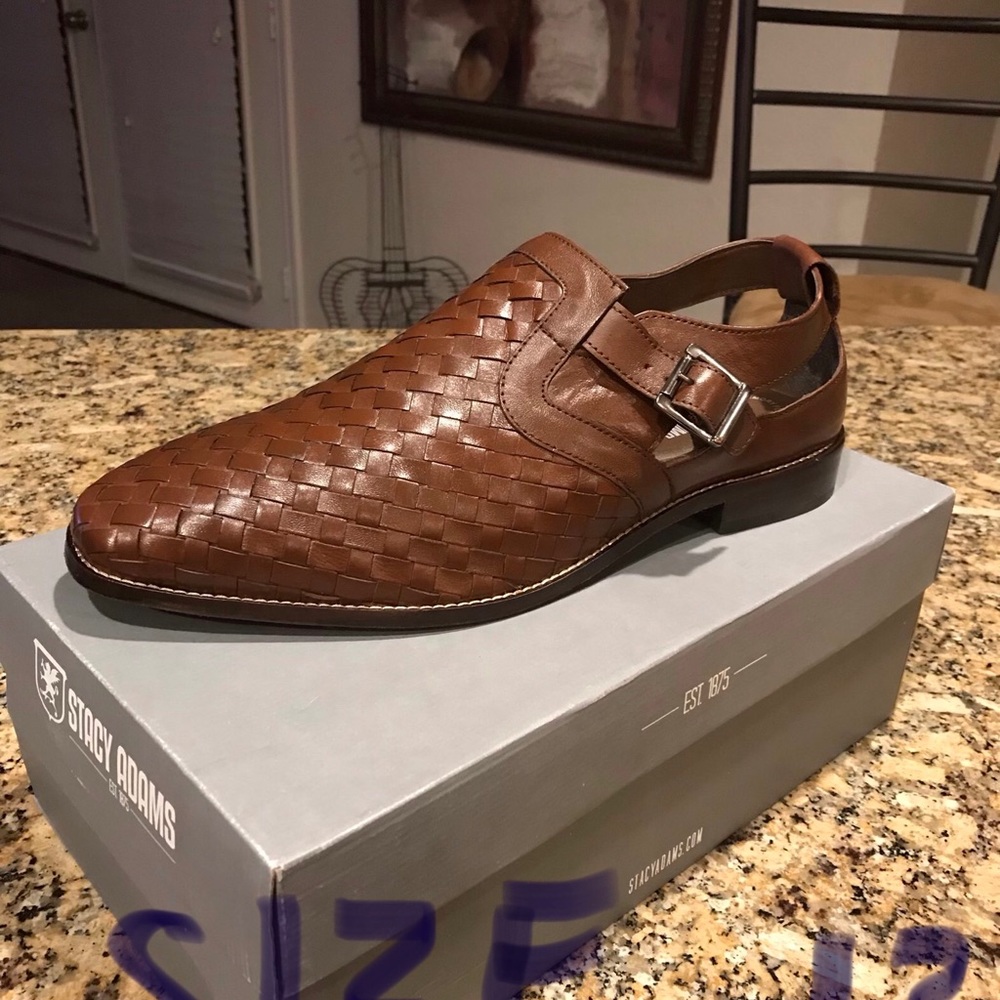 Stacy Adams size 13..